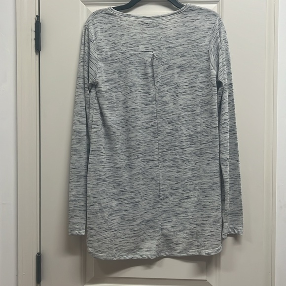 Women’s Three square gray long sleeve auburn shirt- size large - Picture 3 of 4